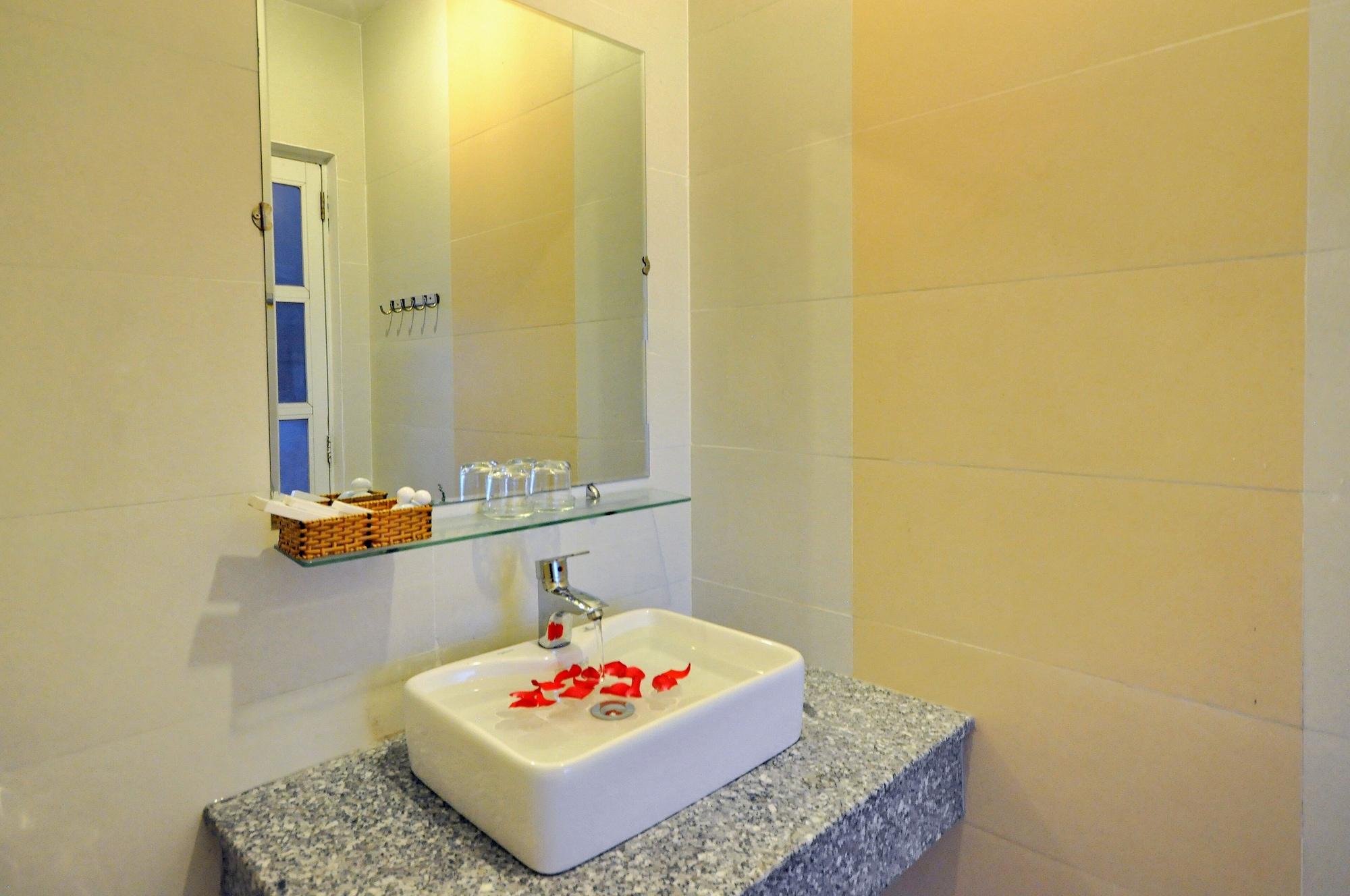 New Mexico Hotel Nha Trang Esterno foto